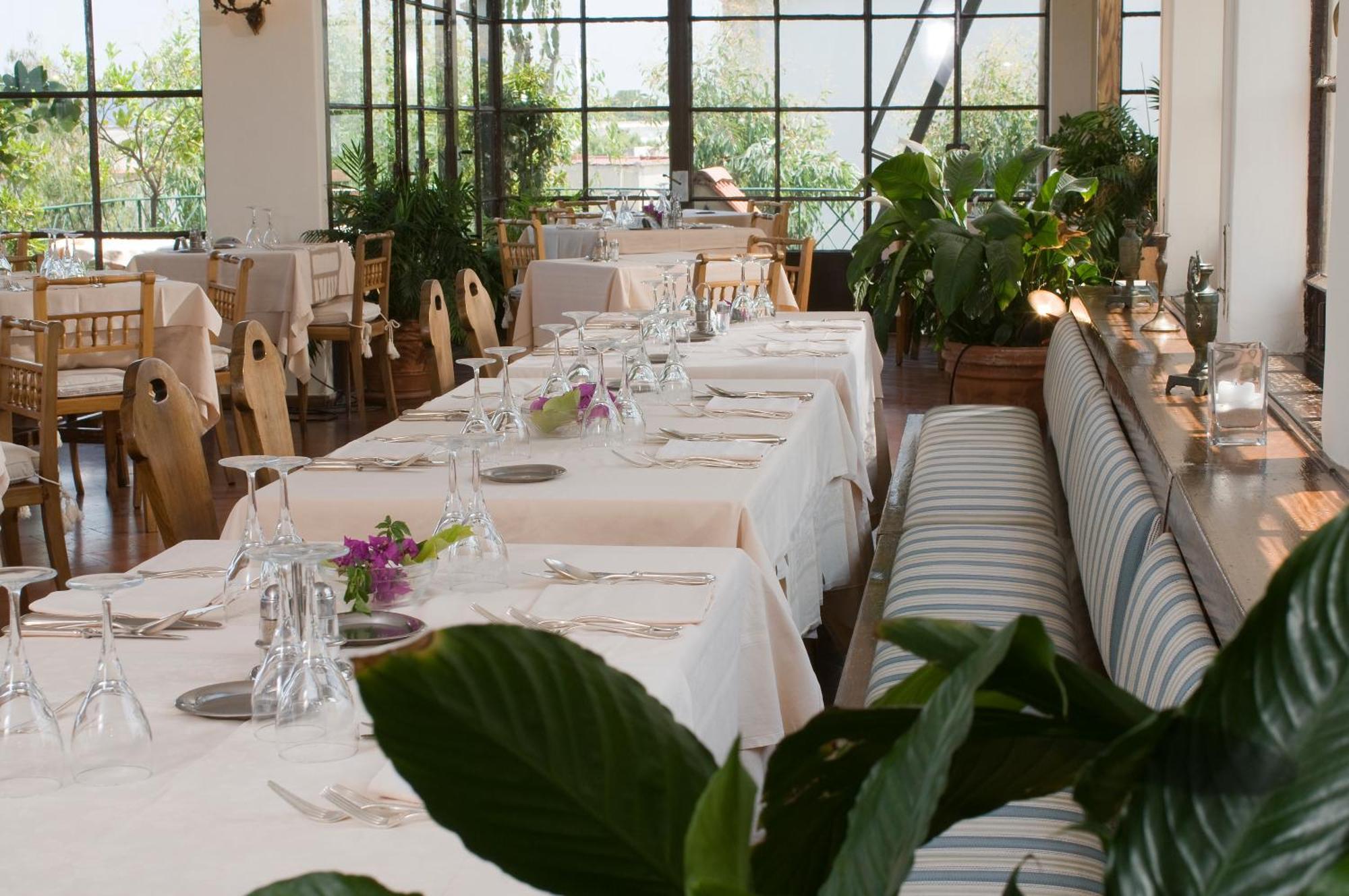איסקיה Hotel La Villarosa Terme מסעדה תמונה