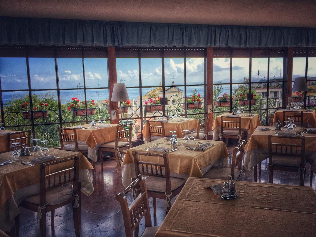 איסקיה Hotel La Villarosa Terme מראה חיצוני תמונה