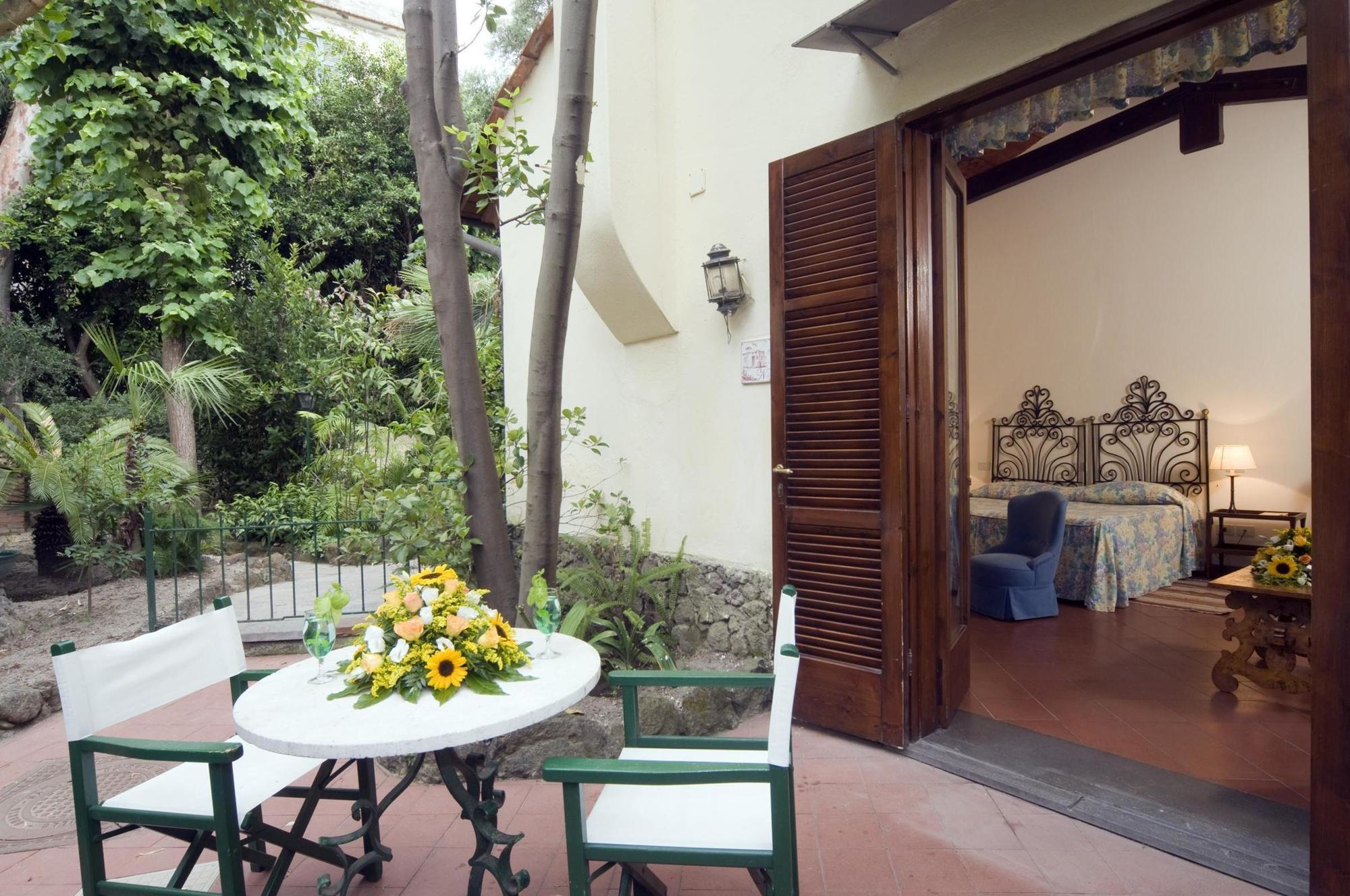 איסקיה Hotel La Villarosa Terme מראה חיצוני תמונה